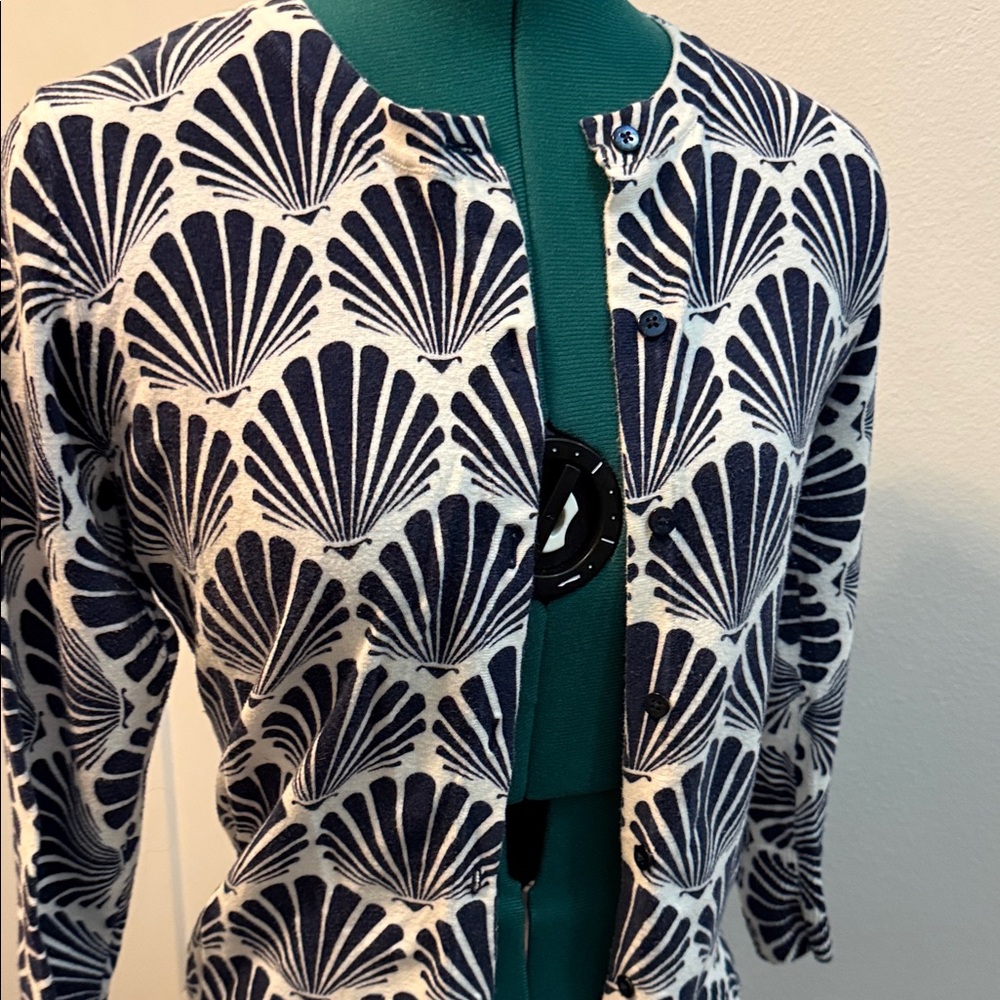 Merona Navy and White Shell Pattern Sweater - Picture 3 of 3
